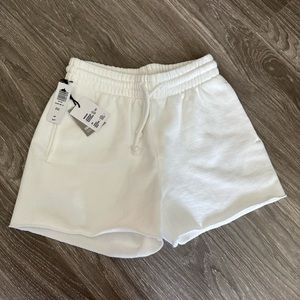 Aritzia TNA Perfect Fleece Short